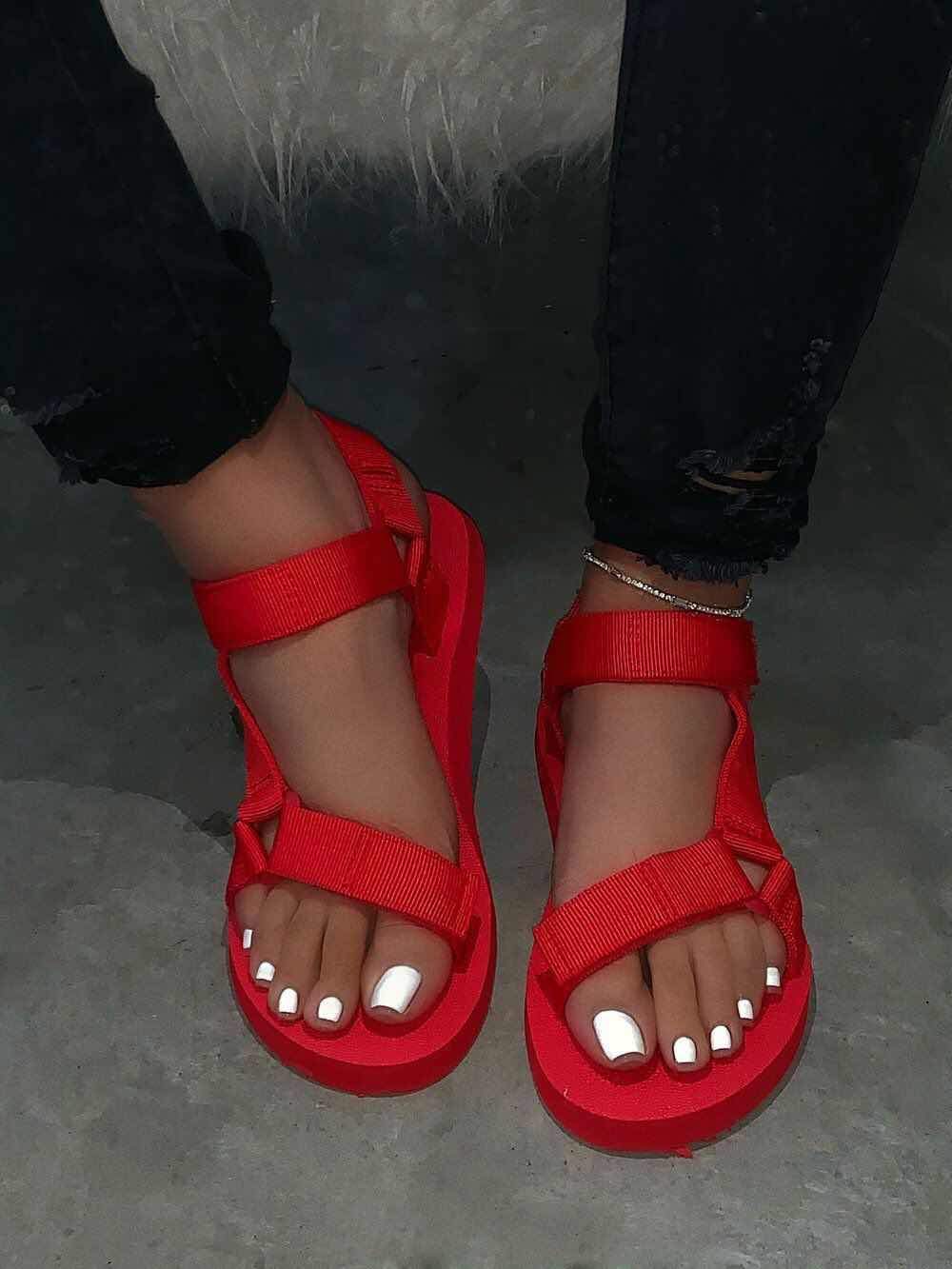 Buckle Open Toe Strappy Flat With Plain Sandals