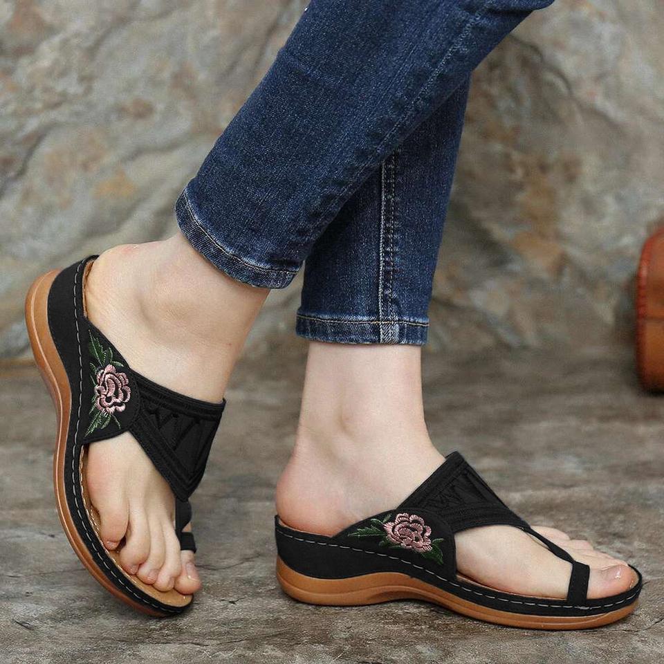 【Last 200 pairs】【Flash Sale💝 50% OFF⭐ Factory Outlet】EMBROIDERY COMFY WEDGES SANDALS